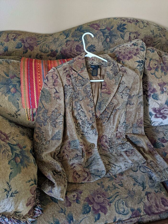 My Mom's Jacket Is Of Almost Identical Design To The Furniture In The "Nice" Living Room