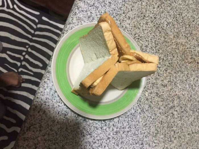 Sándwich triple de mantequilla de cacahuete