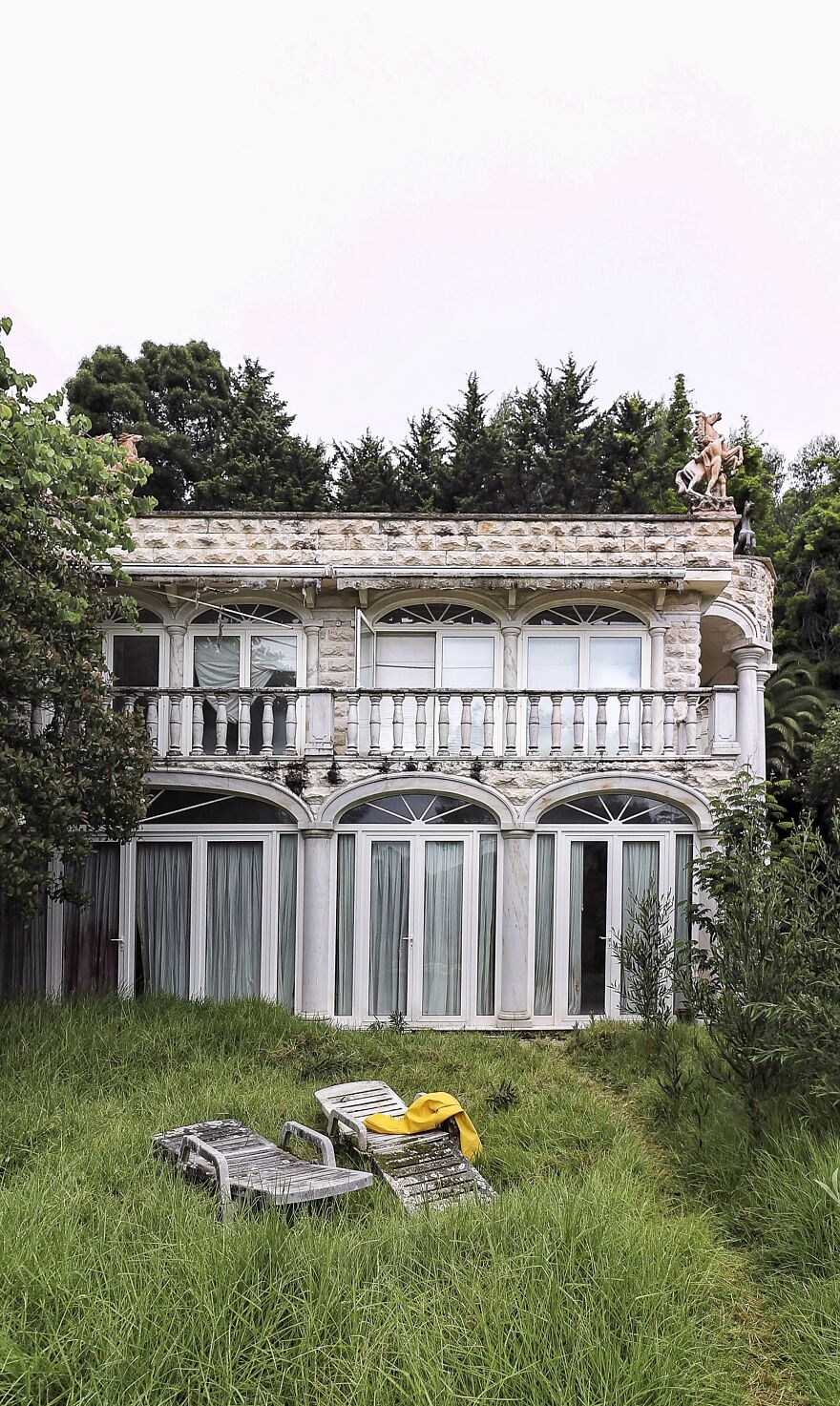 The Yellow Jackets Found The Abandoned Disney Castle The Yellow Jackets Found The Abandoned Disney Castle