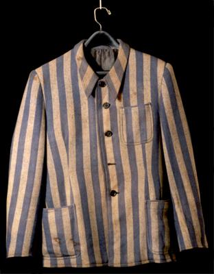 BlueWhite-Striped-prisoner_uniform-619d4957de380.jpg