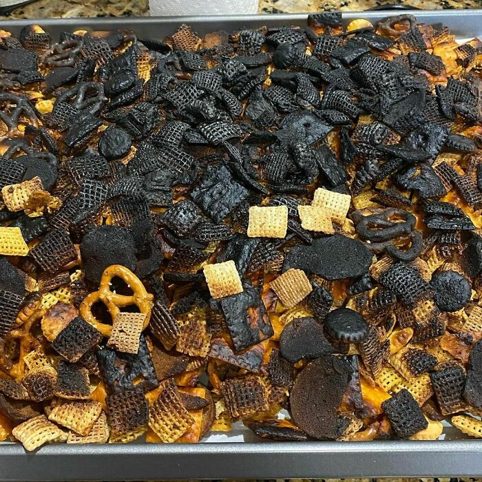 I’m Ready For Black Friday! Epic Fail While Trying To Figure Out The New Double Oven! 🤷🏻‍♀️🦃🙀😑😑😑😑*
*
*
*
#blackfriday #thanksgiving #thanksgivingfail #epicfail #burnt #burntfood