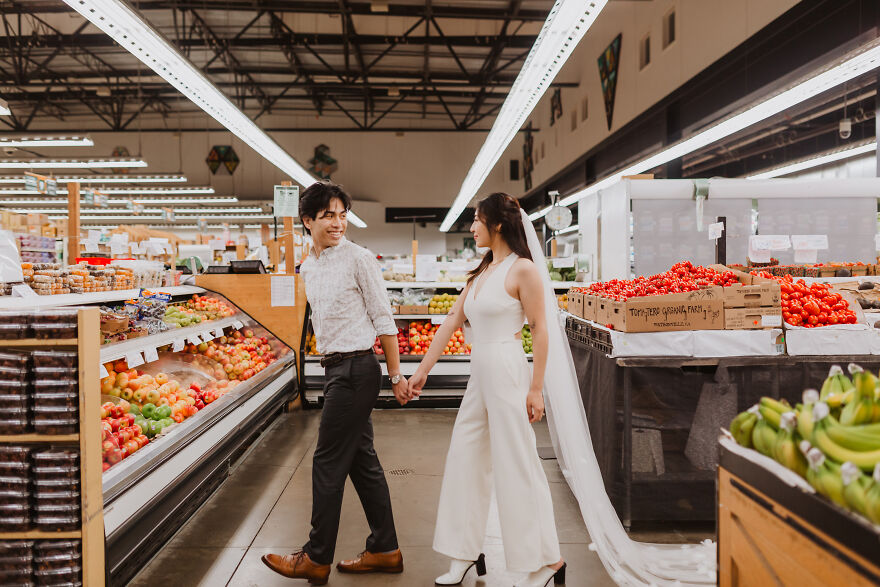 This Couple Decided To Take Their Engagement Photos At The Grocery Store They Shop At, And The End Result Might Make You Smile This Couple Decided To Take Their Engagement Photos At The Grocery Store They Shop At, And The End Result Might Make You Smile