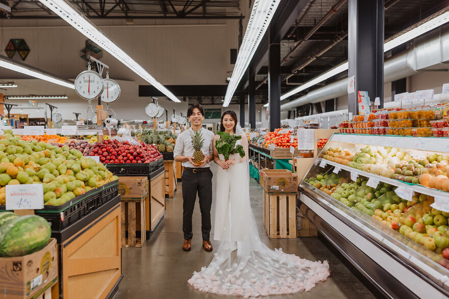This Couple Decided To Take Their Engagement Photos At The Grocery Store They Shop At, And The End Result Might Make You Smile This Couple Decided To Take Their Engagement Photos At The Grocery Store They Shop At, And The End Result Might Make You Smile