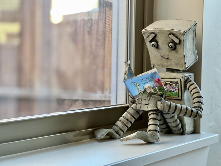 I Use My Ceramic Robot Sculptures To Tell Longer Narratives About Kindness, And What It Really Means To Be Super.