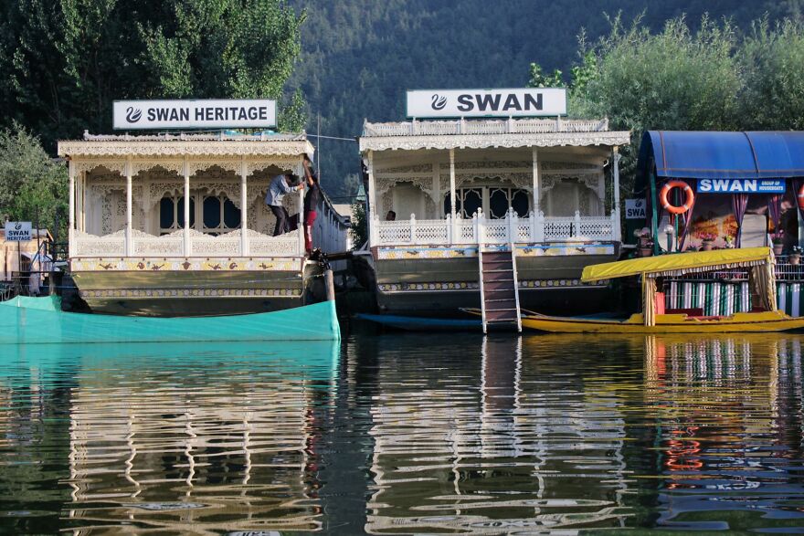 "English Palaces On The Water'' "English Palaces On The Water''