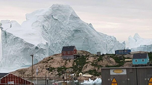 Greenland-iceberg-61a03b588ad8b.jpg