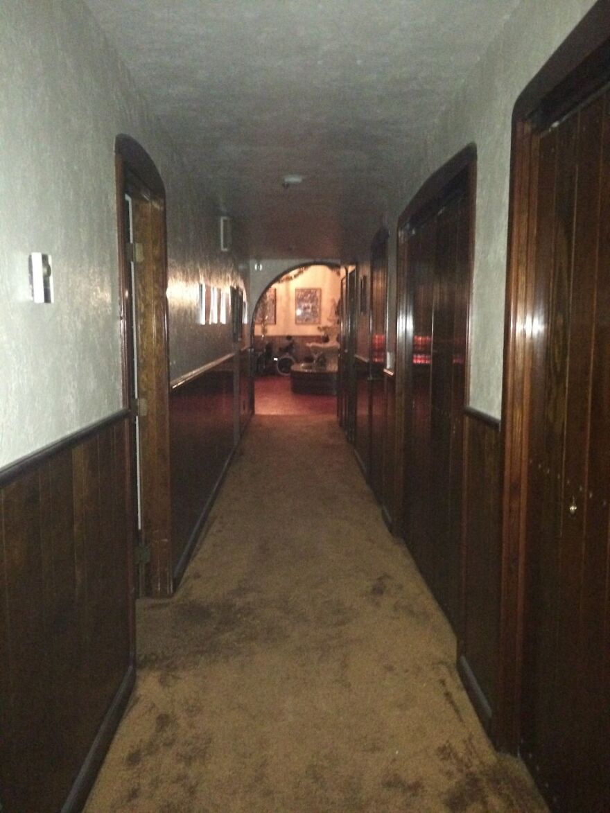 I Spent Years In A Deeply Haunted House And I Kind Of Miss It I Spent Years In A Deeply Haunted House And I Kind Of Miss It