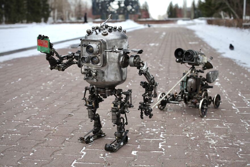 This Robot Knows More Than Me This Robot Knows More Than Me