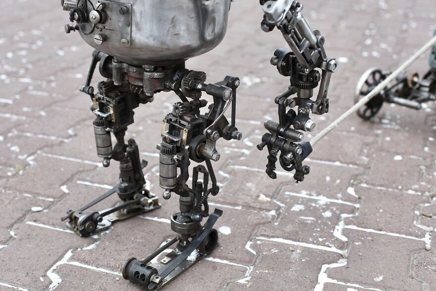 This Robot Knows More Than Me This Robot Knows More Than Me