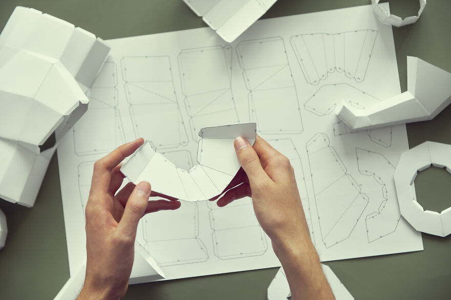 Assembled A 5 Meter Cat From Paper, 2 Months Of Work