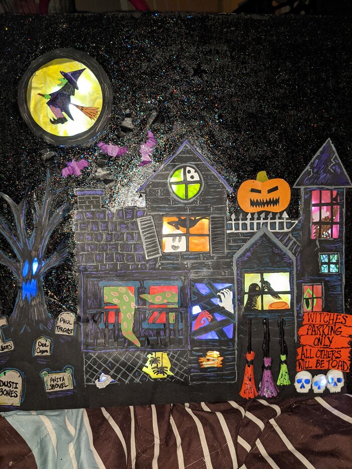 Paper Craft Light Up Haunted House