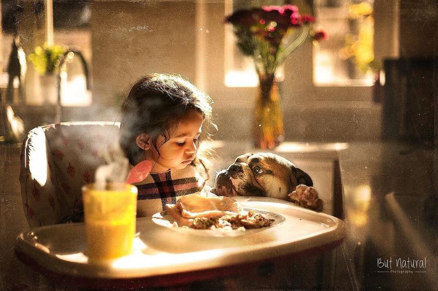 This Photographer Photographs Children In Tender Moments With Animals, And The Images Are Very Cute (New Pics)