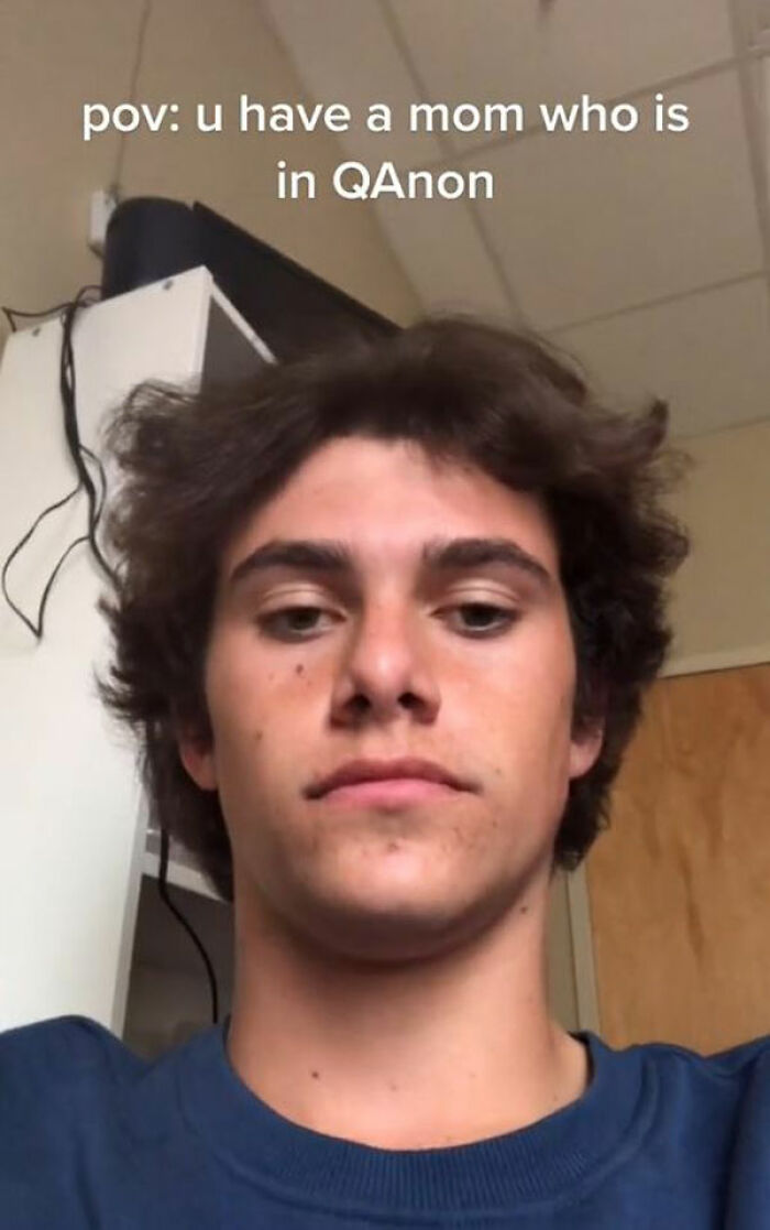 6 Messages This Guy Received From His Mom Who Is A QAnon Follower 6 Messages This Guy Received From His Mom Who Is A QAnon Follower