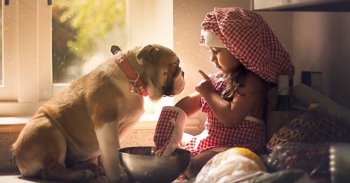 Photographer Captures Tender Moments Between Kids And Animals (28 New Pics)