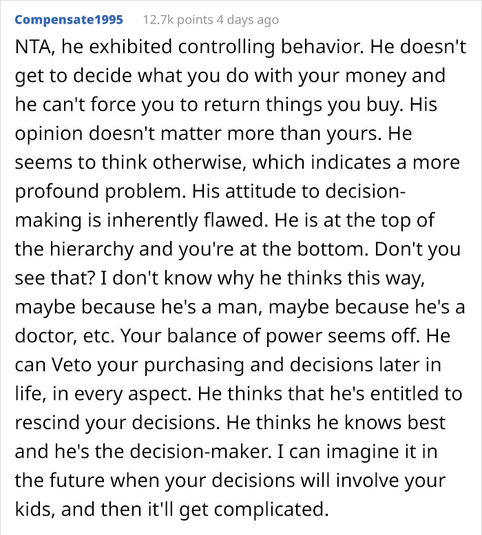 “Only Smart Brides Save Money”: Fiancé Loses It After Finding Out His Wife-To-Be Spent $400 Of Her Own Money On A Wedding Dress “Only Smart Brides Save Money”: Fiancé Loses It After Finding Out His Wife-To-Be Spent $400 Of Her Own Money On A Wedding Dress