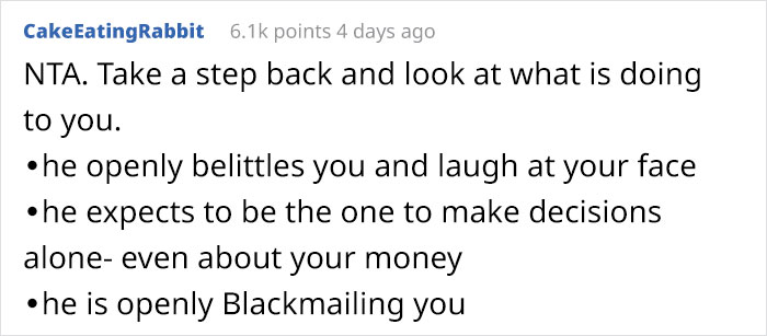 “Only Smart Brides Save Money”: Fiancé Loses It After Finding Out His Wife-To-Be Spent $400 Of Her Own Money On A Wedding Dress “Only Smart Brides Save Money”: Fiancé Loses It After Finding Out His Wife-To-Be Spent $400 Of Her Own Money On A Wedding Dress