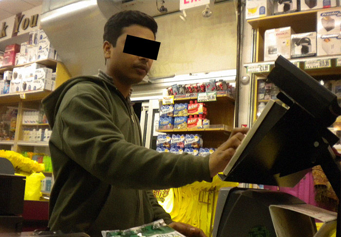 Person Is Debating Whether To Feel Guilty For Getting A Cashier In Trouble, Asks The Internet If They Were At Fault Person Is Debating Whether To Feel Guilty For Getting A Cashier In Trouble, Asks The Internet If They Were At Fault