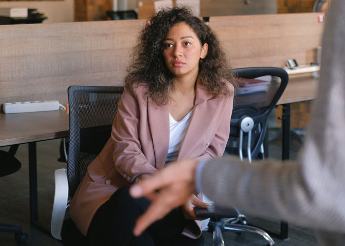 Corporate Fire This Employee Because She Takes 10 Minutes To Reply To Emails, Regret It Immediately Corporate Fire This Employee Because She Takes 10 Minutes To Reply To Emails, Regret It Immediately