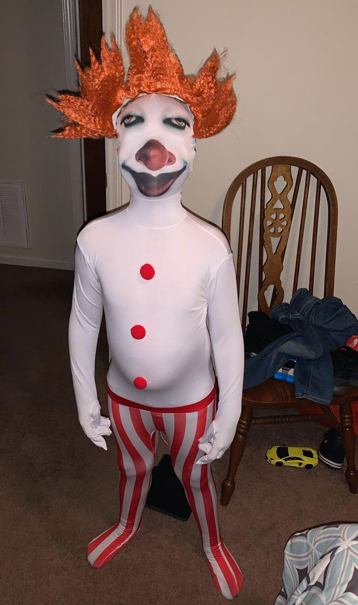 This Pennywise Halloween Costume