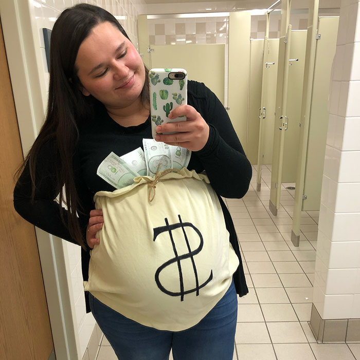 One Of My Life Goals Was To Be Big And Pregnant During Halloween