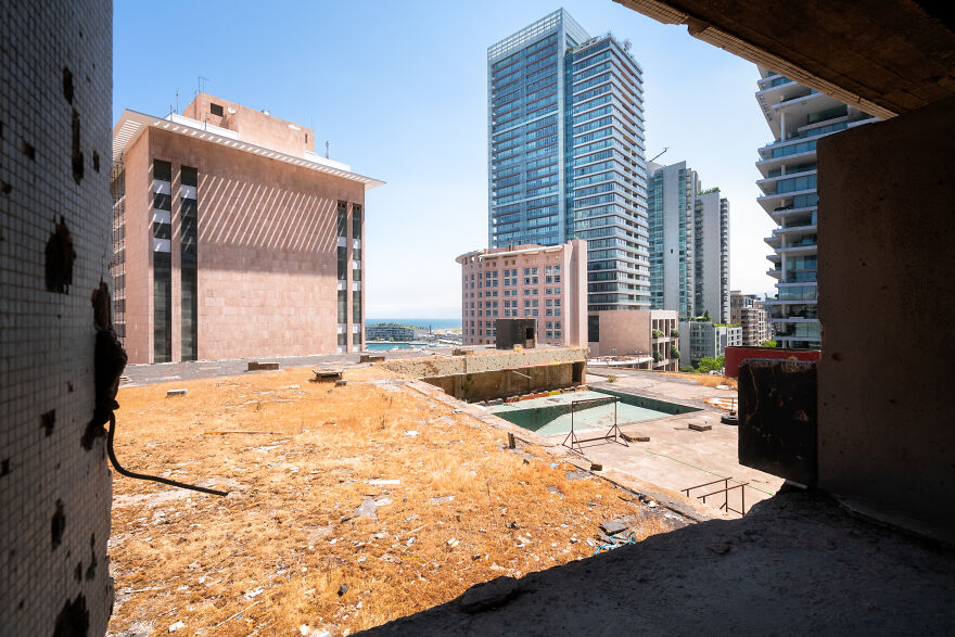 I Photographed The Abandoned Holiday Inn Hotel In Beirut, Lebanon I Photographed The Abandoned Holiday Inn Hotel In Beirut, Lebanon