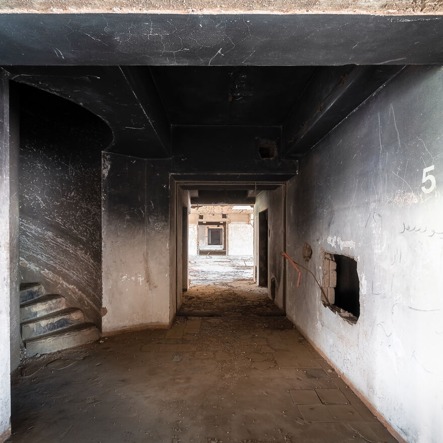 I Photographed The Abandoned Holiday Inn Hotel In Beirut, Lebanon I Photographed The Abandoned Holiday Inn Hotel In Beirut, Lebanon