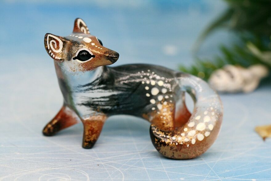 My Studio Makes Transparent Animal Sculptures With Pieces Of Nature Inside My Studio Makes Transparent Animal Sculptures With Pieces Of Nature Inside