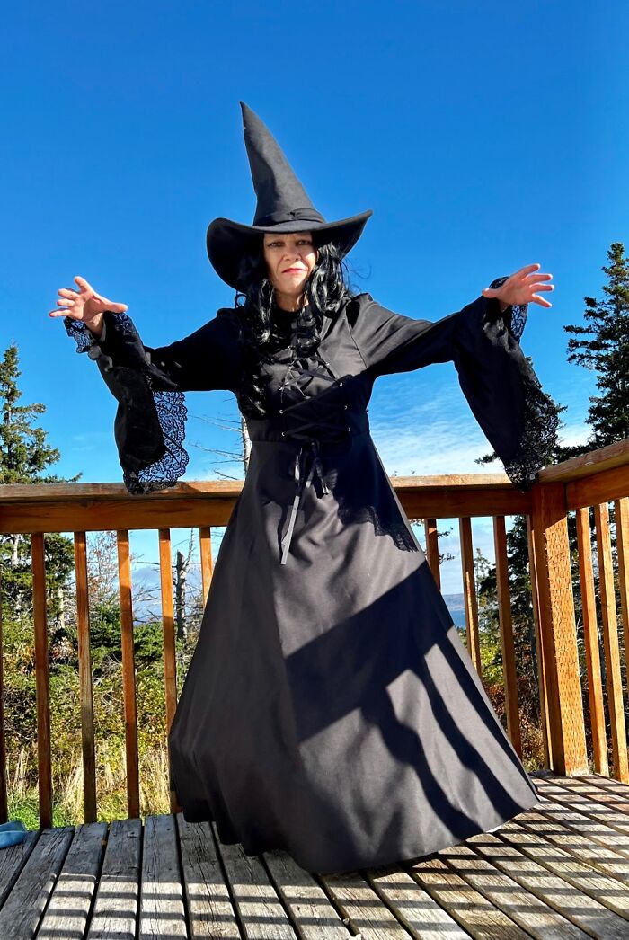 I Got A Lot Of Attention At School With This Witch Costume!
