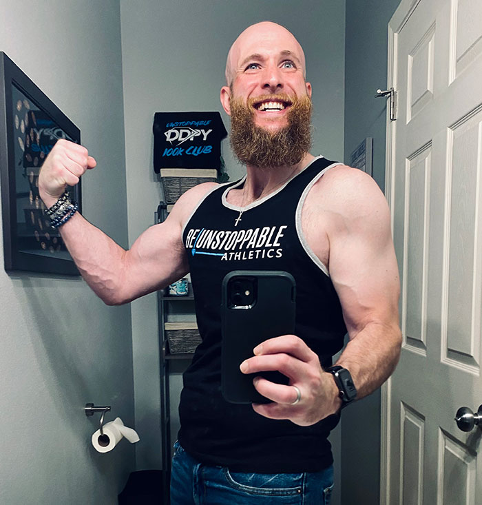 Guy Gives Up Alcohol And Transforms His Life, Here's His Progress After 5 Years Guy Gives Up Alcohol And Transforms His Life, Here's His Progress After 5 Years