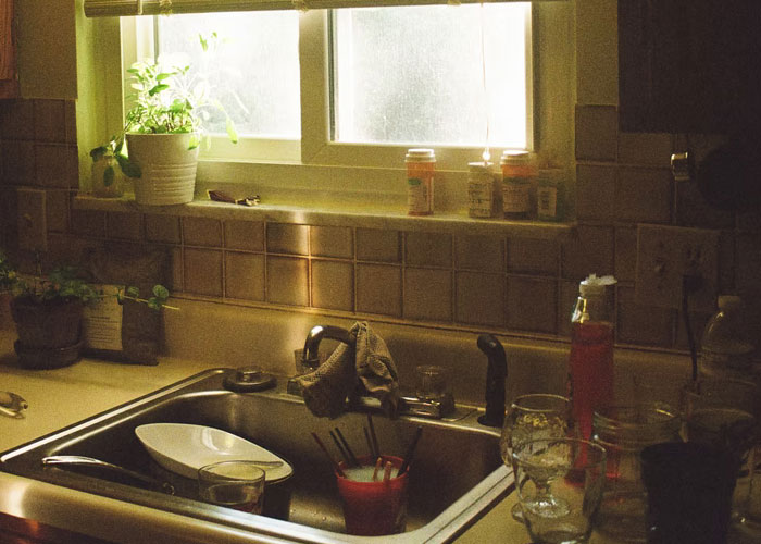 People Who Live Alone Share 30 Underrated Advantages Of Doing So