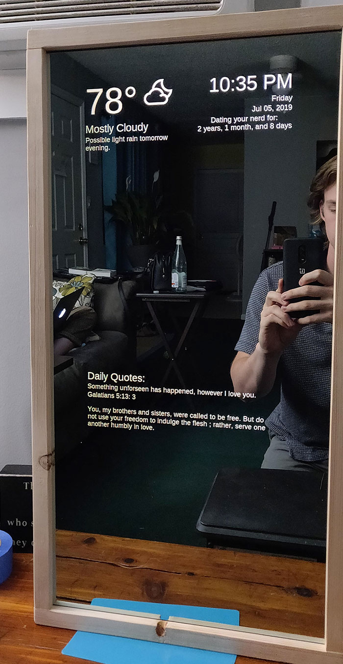 I Made My Girlfriend A Smart Mirror For Her Birthday