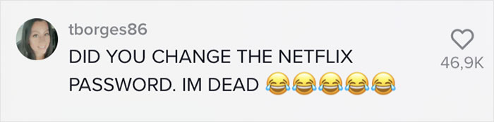 Woman Claps Back At Cheating Ex By Reading His Pathetic Apology Text With Live 'Sad Violin' Accompaniment Woman Claps Back At Cheating Ex By Reading His Pathetic Apology Text With Live 'Sad Violin' Accompaniment