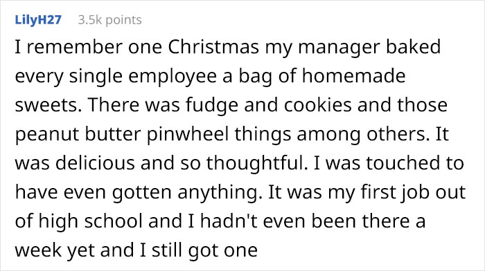 Folks Online Share Similar Stories After Guy Tells How He Understood His ‘Cheap’ $15 Company Christmas Gifts Were Actually Bought By Manager Folks Online Share Similar Stories After Guy Tells How He Understood His ‘Cheap’ $15 Company Christmas Gifts Were Actually Bought By Manager