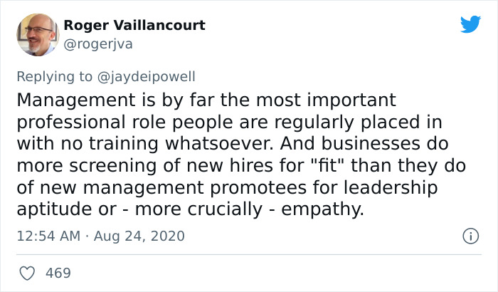 “Manager Brought Me Into Her Office Because I Stretched At The Front Desk”: 16 Employees Share Reasons For Leaving Their Toxic Jobs “Manager Brought Me Into Her Office Because I Stretched At The Front Desk”: 16 Employees Share Reasons For Leaving Their Toxic Jobs