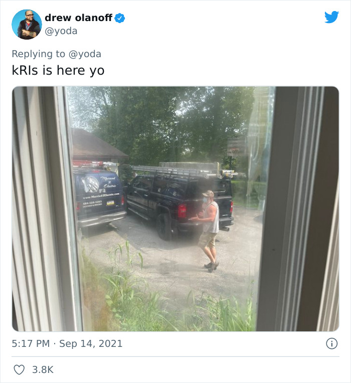 Mission "Raccoon Removal": This Guy’s Live Tweets About How He’s Trying To Get A Raccoon Out Of His House Are Seriously Hilarious Mission "Raccoon Removal": This Guy’s Live Tweets About How He’s Trying To Get A Raccoon Out Of His House Are Seriously Hilarious