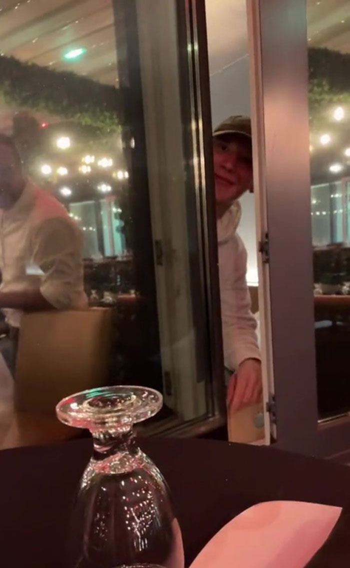 Lady Shows Tiktok How She Settled In An AirBnB Only To Discover Her Window Was A One-Way Mirror Into A Restaurant