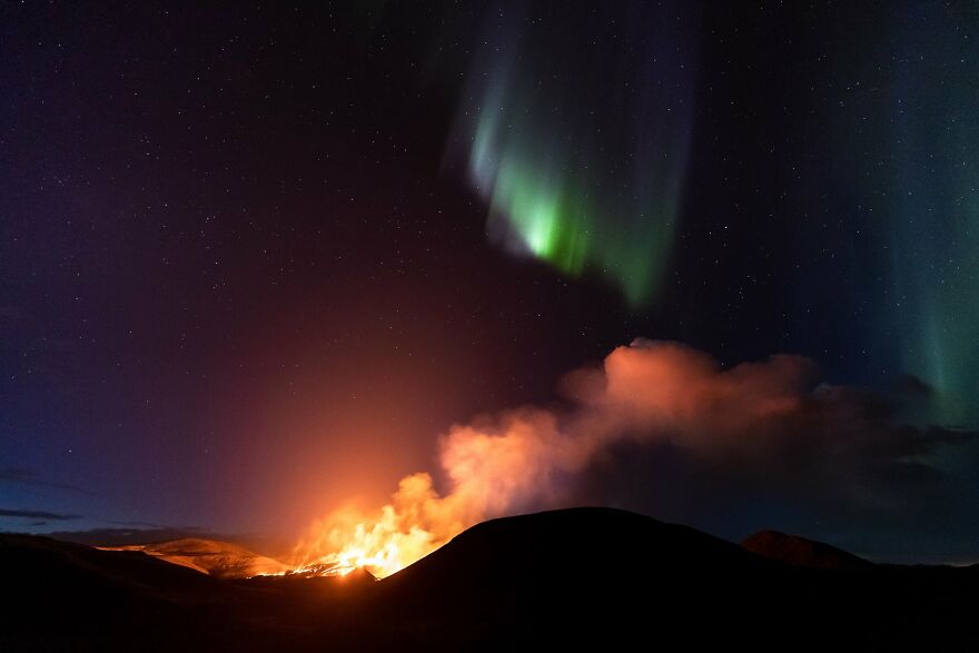 “Volcanic Aurora Borealis” By Jeroen Van Nieuwenhove