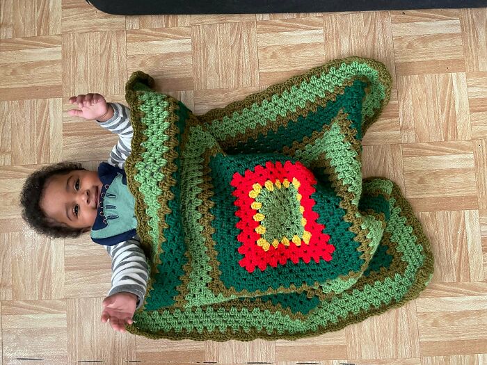 I Recently Made A Hungry Hungry Caterpillar Themed Baby Blanket