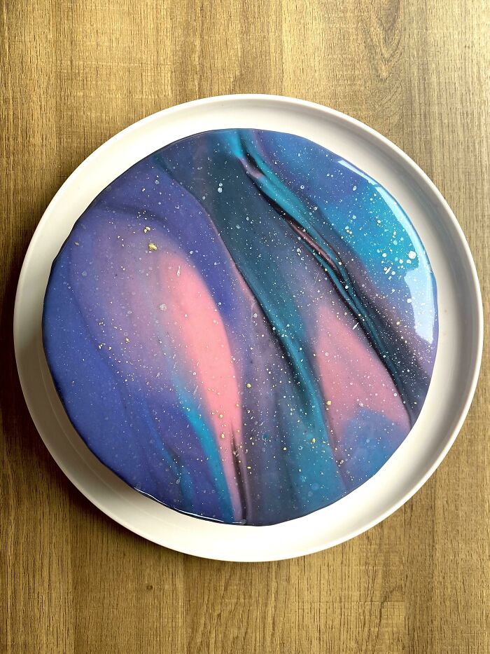 I Made A Mirror Glaze Cake For My BF’s Birthday. I Didn’t Expect It To Turn Out So Well The First Time!