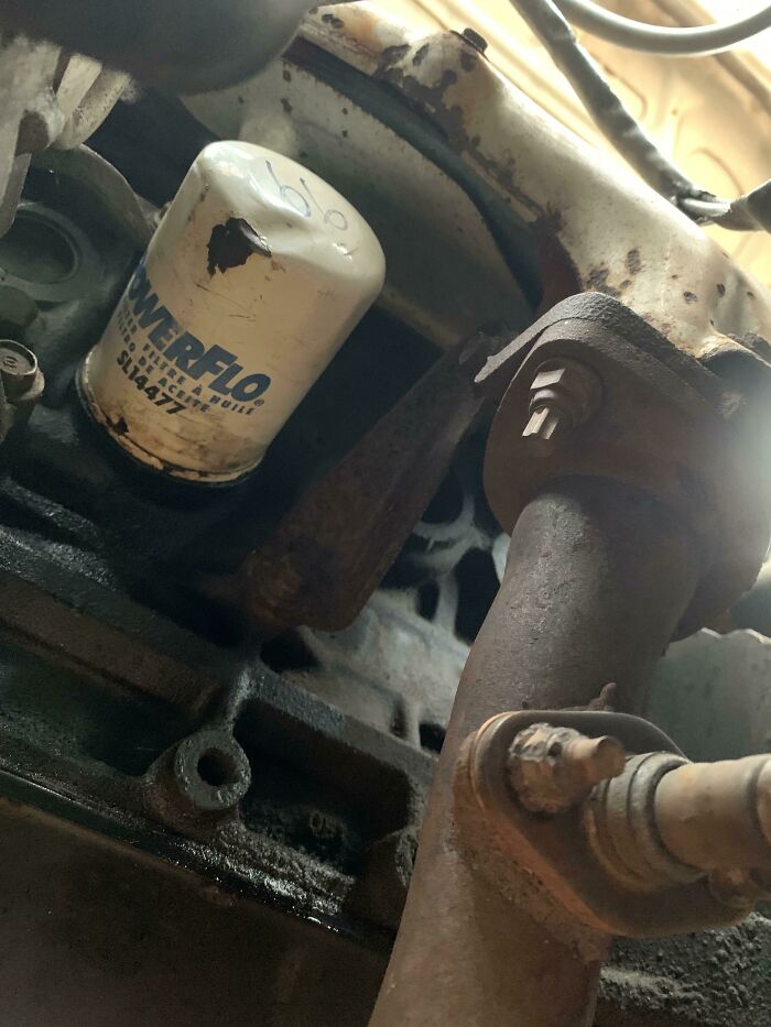 Friend In My Math Class Asks Me Yesterday If I Can Help Change His Oil Filter Bc It’s Been Stuck And Nobody Has Been Able To Get It Off. Turns Out It’s Been Stuck On There Since 1999 (‘90 Corolla)