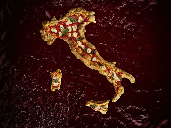 A Map Of Italy Made Out Of Pizza. By Modernist Cuisine (2018)