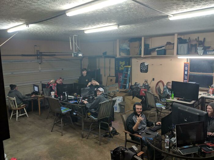 I'm In The Millitary And Got To Come Home For Christmas. All My Friends Put Together A Lan Party In The Same Garage From When We Were Kids