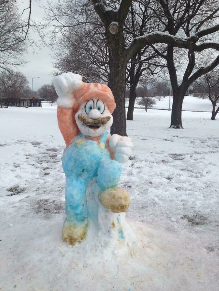 I Thought You Guys Might Appreciate This Snowman My Friend Found In Chicago