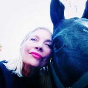 joancburton09 avatar