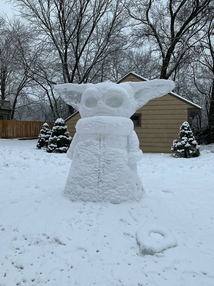 This 6 Ft Baby Yoda Snowman