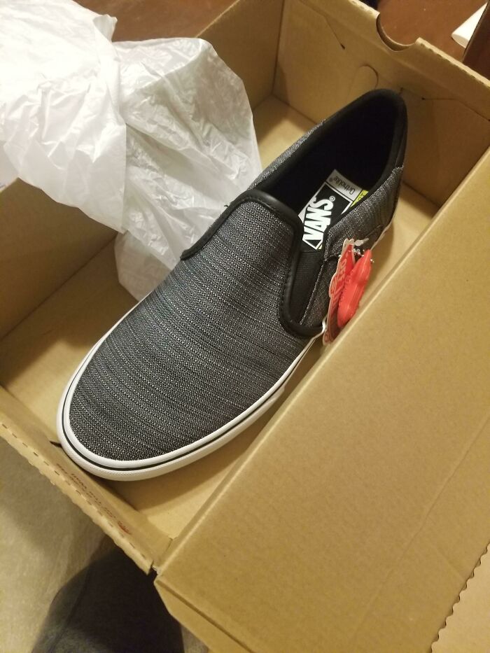 Ordered New Kicks For The Teen For Xmas. The Box Arrived With One Shoe In It And They're Sold Out Now