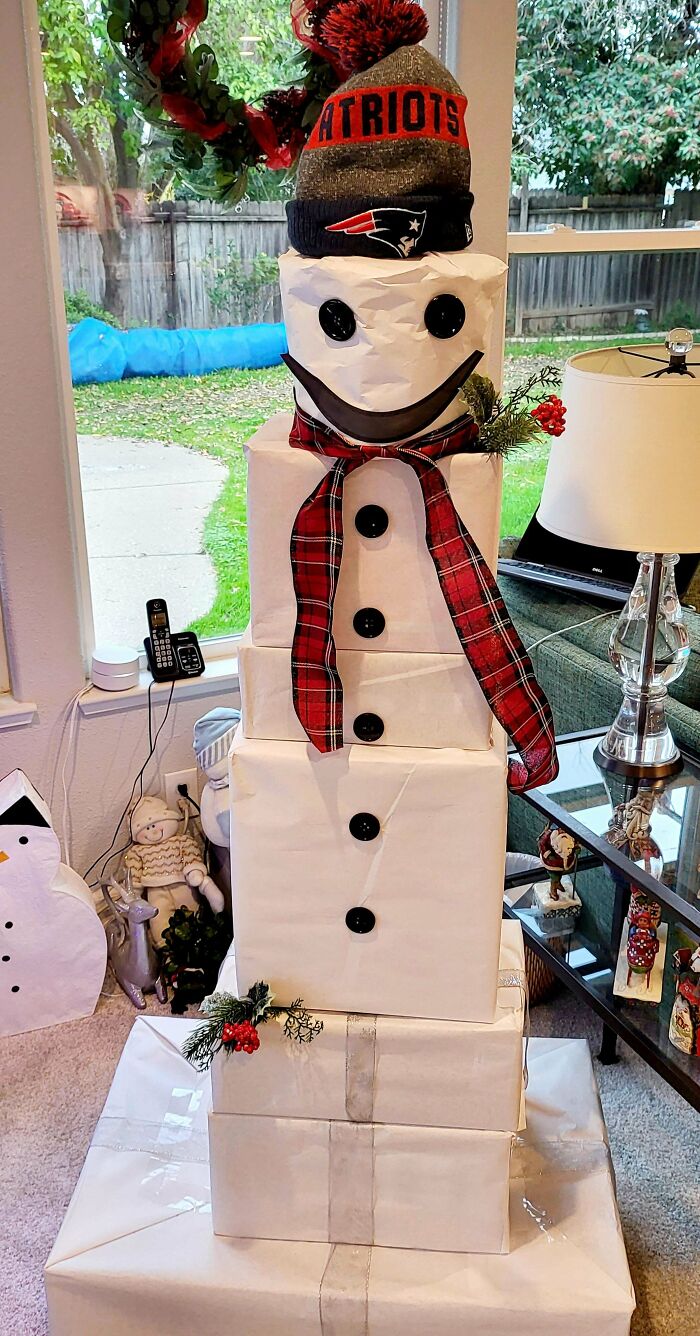 Built My Wife A Snowman Out Of Her Presents 2.0