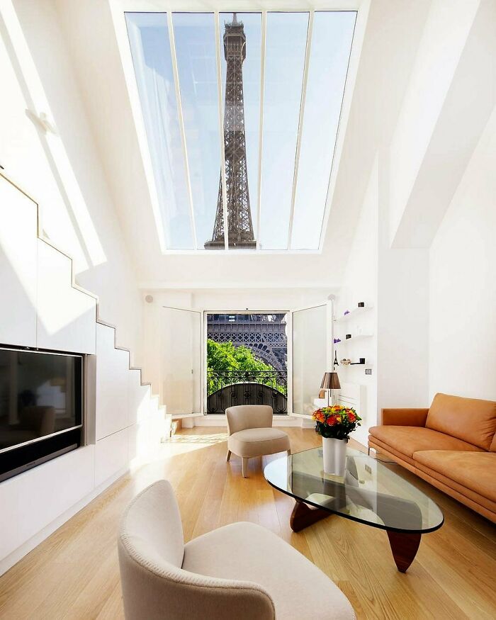Este hermoso apartamento en París con una impresionante vista a la Torre Eiffel