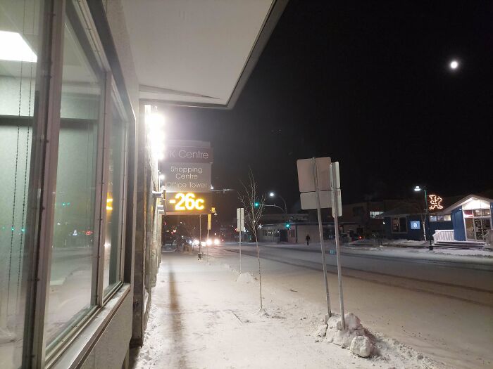 -26 Degrees Celsius Feeling Like -33 Degrees In Downtown Yellowknife
