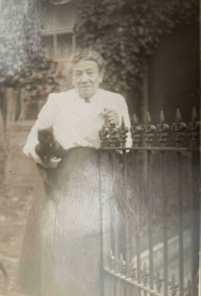 My Great Great Great Grandma In The 1910s